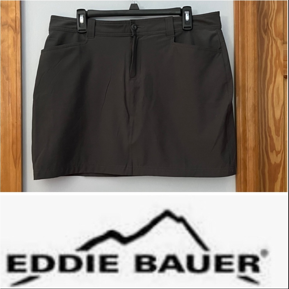 EUC Eddie Bauer women’s skort in charcoal size 12.